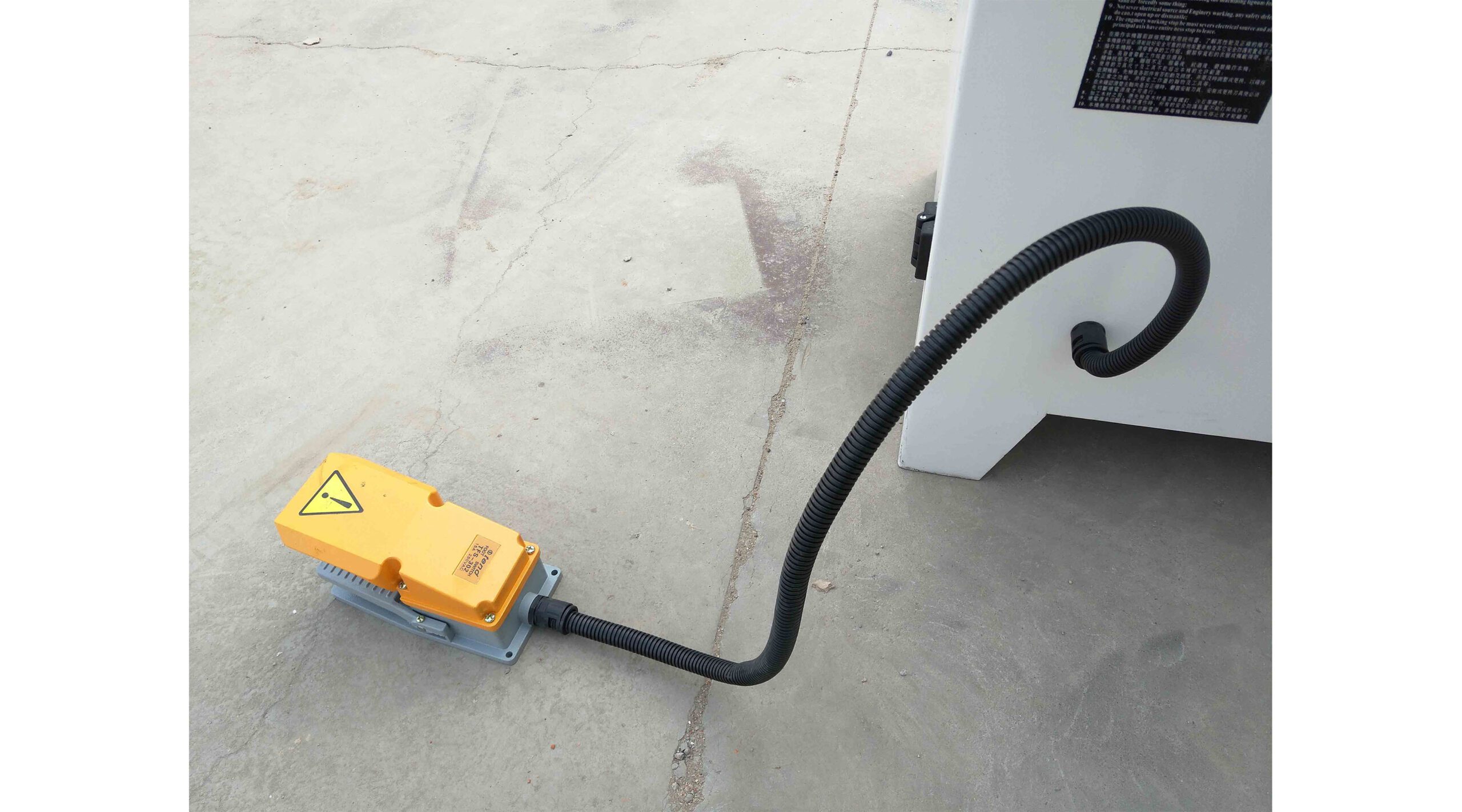 Single Spindle Hinge Drilling MZ73031A - Image 4