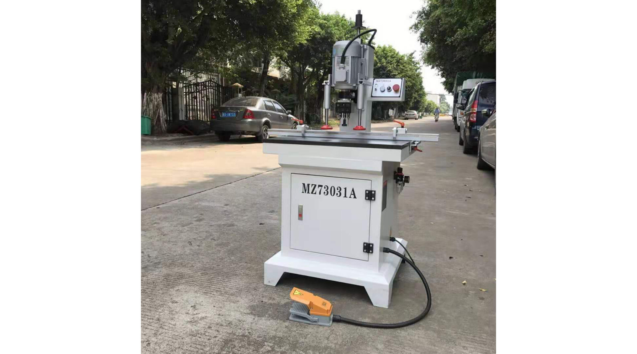 Single Spindle Hinge Drilling MZ73031A - Image 8