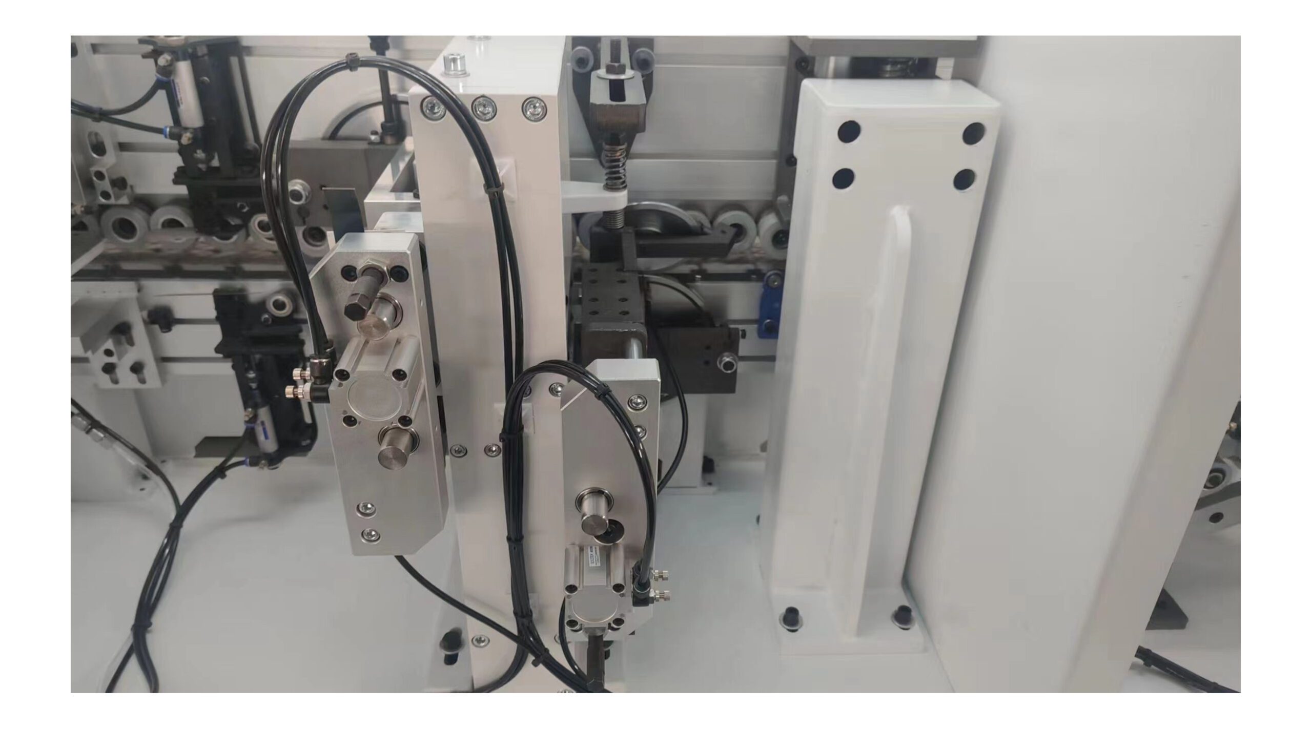 Servo-Regulated Automatic Edgebanding Machine S870YF-PUR - Image 14